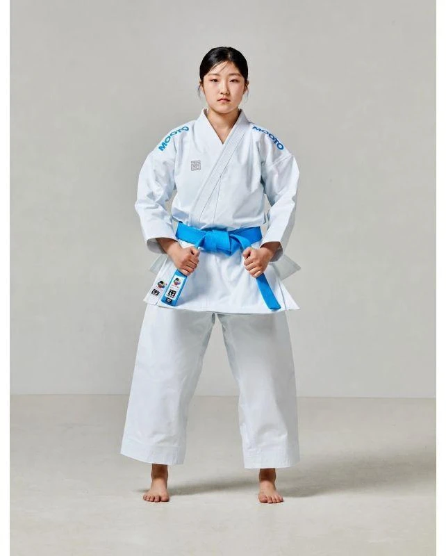 „Extera Kata“ WKF mėlynas karatė kimono | MOOTO