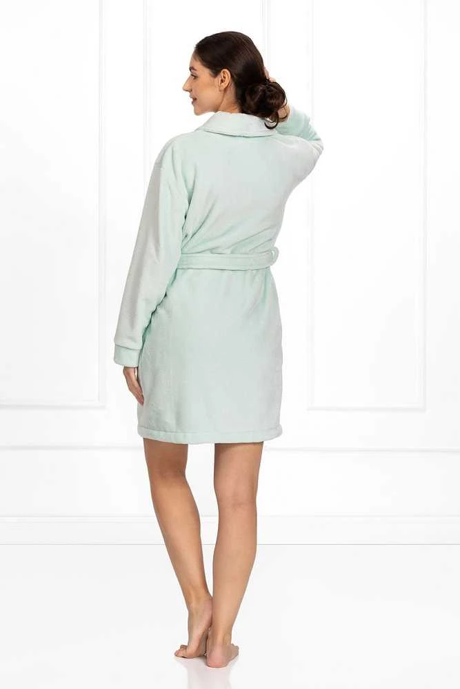 Fiona Mint chalatas