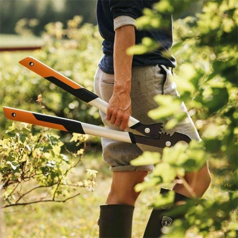 Fiskars PowerGear X sodo žirklės prasilenkiančiais ašmenimis LX92, S (1020186)
