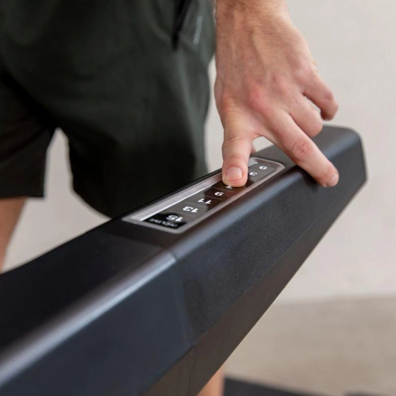 FLOW FITNESS ELEKTRINIS BĖGIMO TAKELIS RUNNER DTM2500