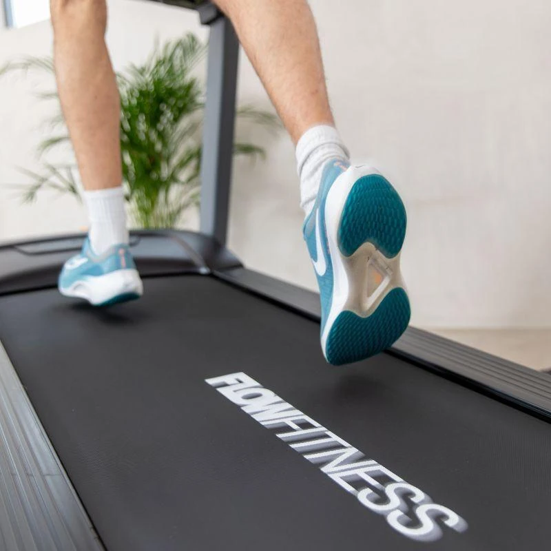 FLOW FITNESS ELEKTRINIS BĖGIMO TAKELIS RUNNER DTM2500