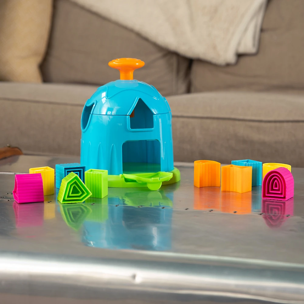 Fat Brain Toys Formų rūšiavimo žaidimas „Shape Factory“