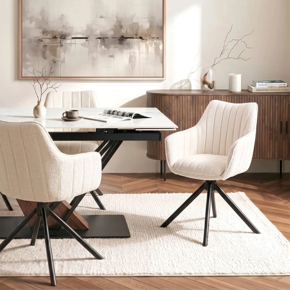 Fotelis BAJA kreminės spalvos „Boucle“ minkšta besisukanti kėdė, moderni