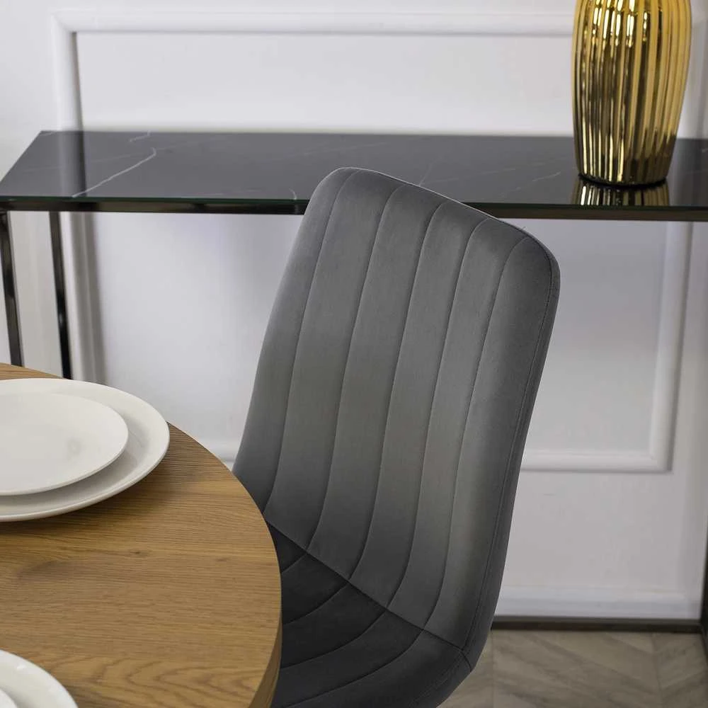 Fotelis Mebel Elite Ibis Pilka Aksominė Kėdė – Jūsų Komforto ir Stiliaus Sprendimas