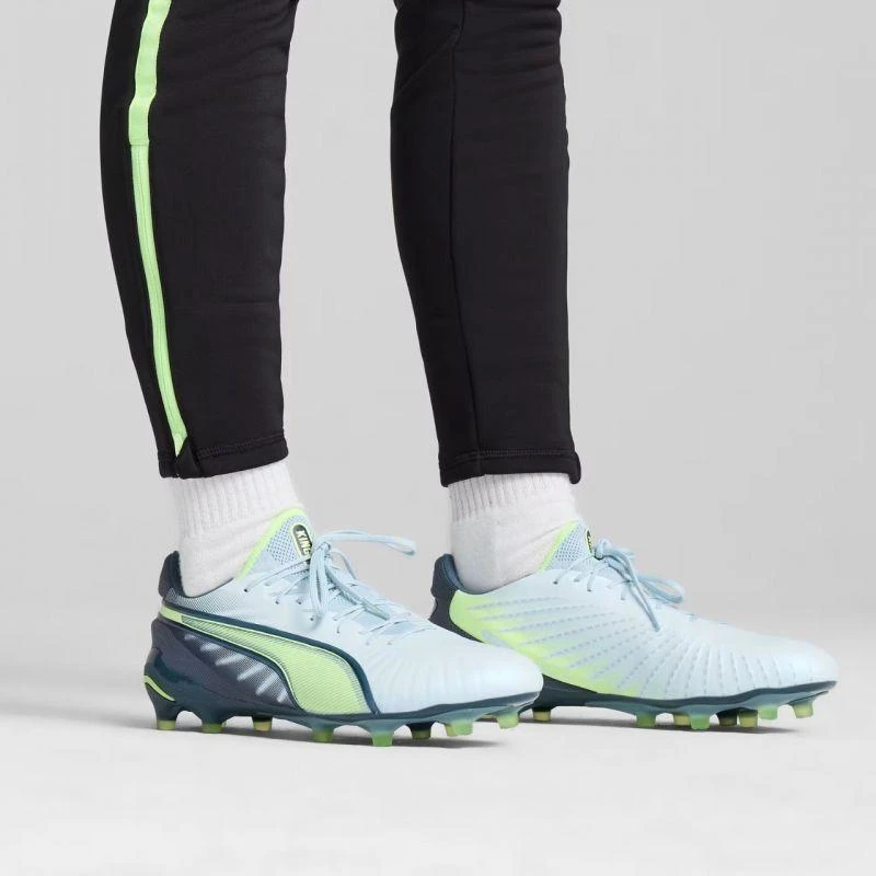 Futbolo batai Puma King Ultimate FG/AG M 107809 03