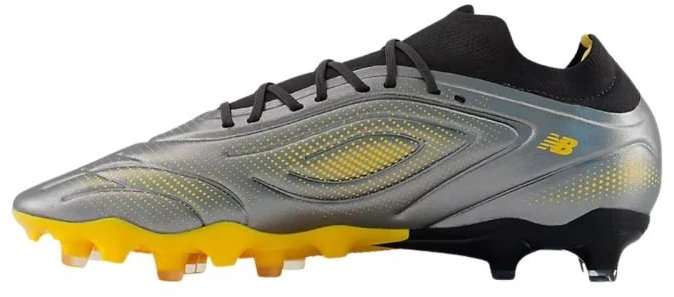 Futbolo bateliai New Balance Tekela Team Low Laced V5 FG