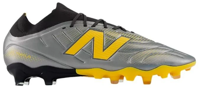 Futbolo bateliai New Balance Tekela Team Low Laced V5 FG
