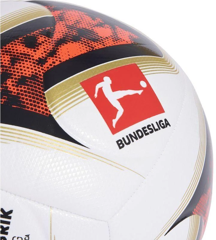 Futbolo kamuolys adidas Bundesliga 26/27 Torfabrik Training KG6040