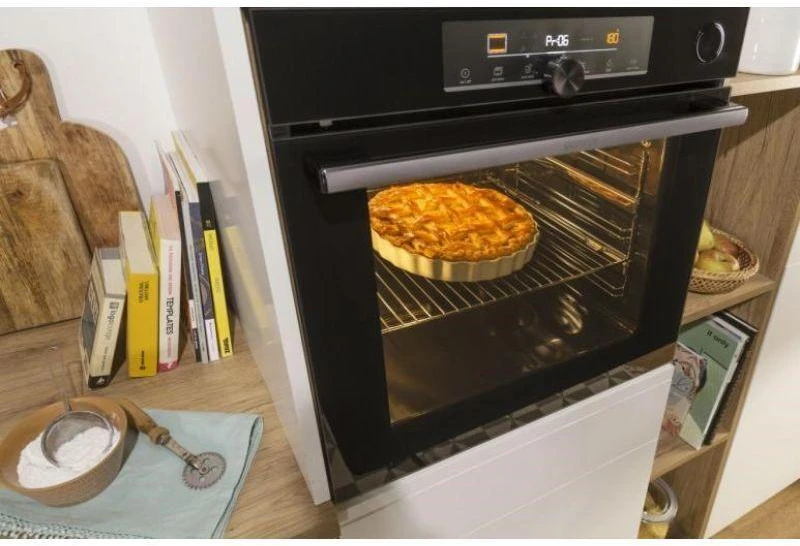 Gorenje | Orkaitė | BO6737E02BG | 77 L | Daugiafunkcis | EcoClean | Mechaninis valdymas | Konvekcija | Aukštis 59,5 cm | Plotis 59,5 cm | Juodas