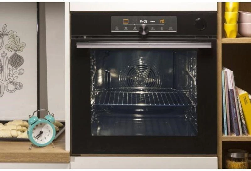 Gorenje | Orkaitė | BO6737E02BG | 77 L | Daugiafunkcis | EcoClean | Mechaninis valdymas | Konvekcija | Aukštis 59,5 cm | Plotis 59,5 cm | Juodas