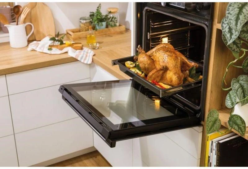 Gorenje | Orkaitė | BO6737E02BG | 77 L | Daugiafunkcis | EcoClean | Mechaninis valdymas | Konvekcija | Aukštis 59,5 cm | Plotis 59,5 cm | Juodas