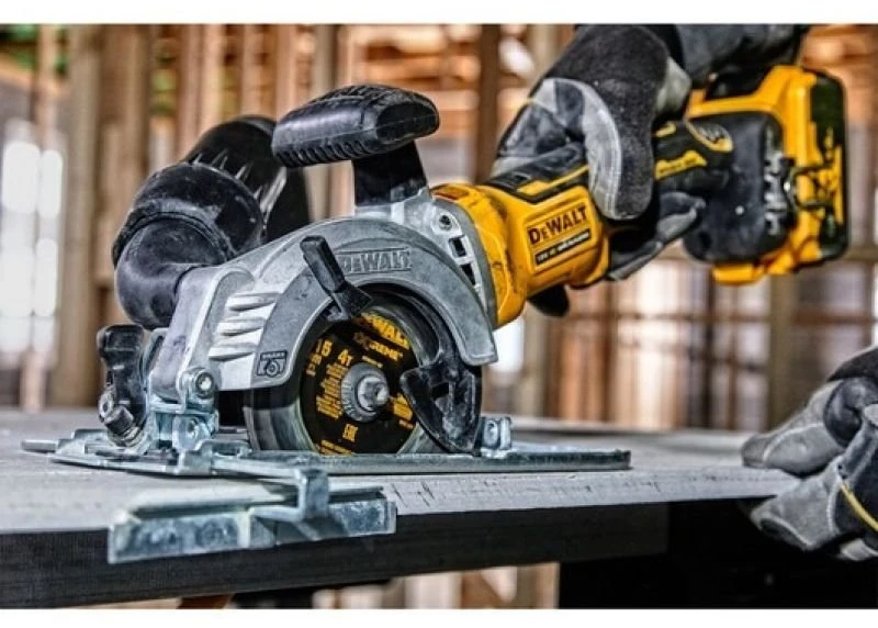 Betono pjaustyklė DeWalt DCS691N-XJ; 54 V (be akumuliatoriaus ir pakrovėjo)