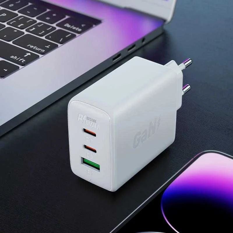 Acefast A41 sieninis įkroviklis, 2x USB-C + USB, GaN 65W (juodas)