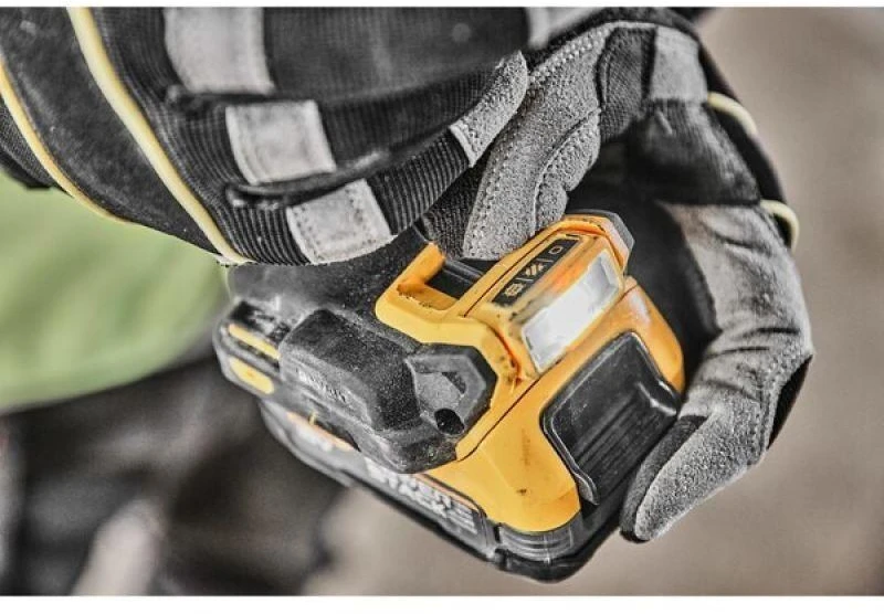 Dewalt akumuliatorinis suktuvas gręžtuvas DCD800E2T 18V, 2x1,7Ah Powerstack akumuliatoriai