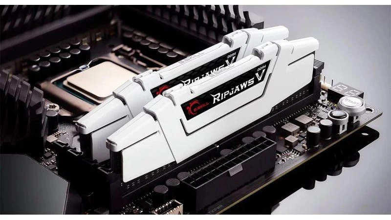 G.SKILL RIPJAWSV DDR4 2x16GB 3600MHz CL18 XMP2 balta F4-3600C18D-32GVW