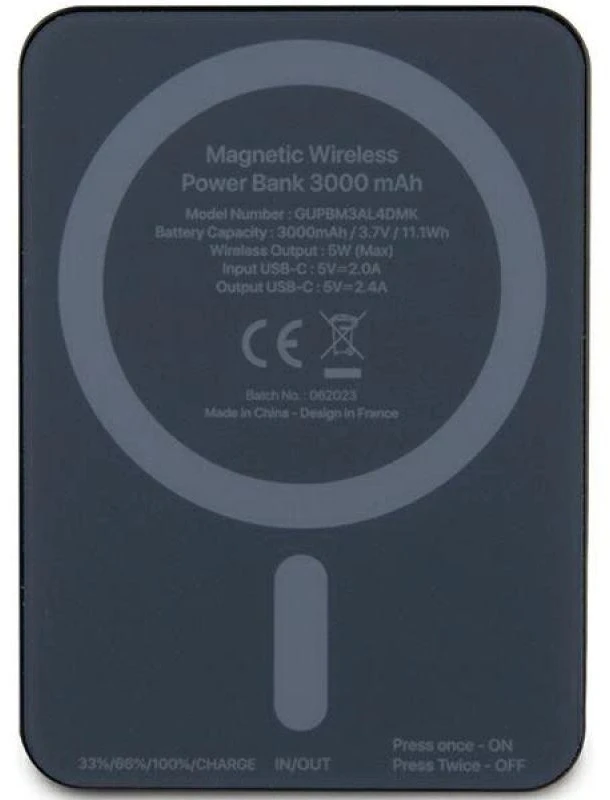 „Guess“ indukcinė išorinė baterija 5W GUPBM3AL4DMK 3000mAh juodos spalvos „MagSafe 4G“ su metaliniu logotipu