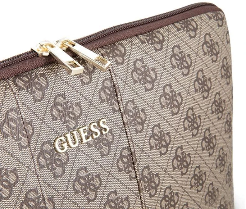 Guess Dėklas kompiuteriui GUCS134GB 13″ rudos spalvos 4G UPTOWN