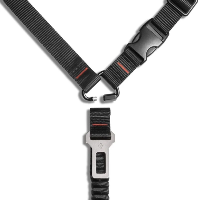 Spigen PS100 Universal Car Seat Belt Holder for pets juodos spalvos