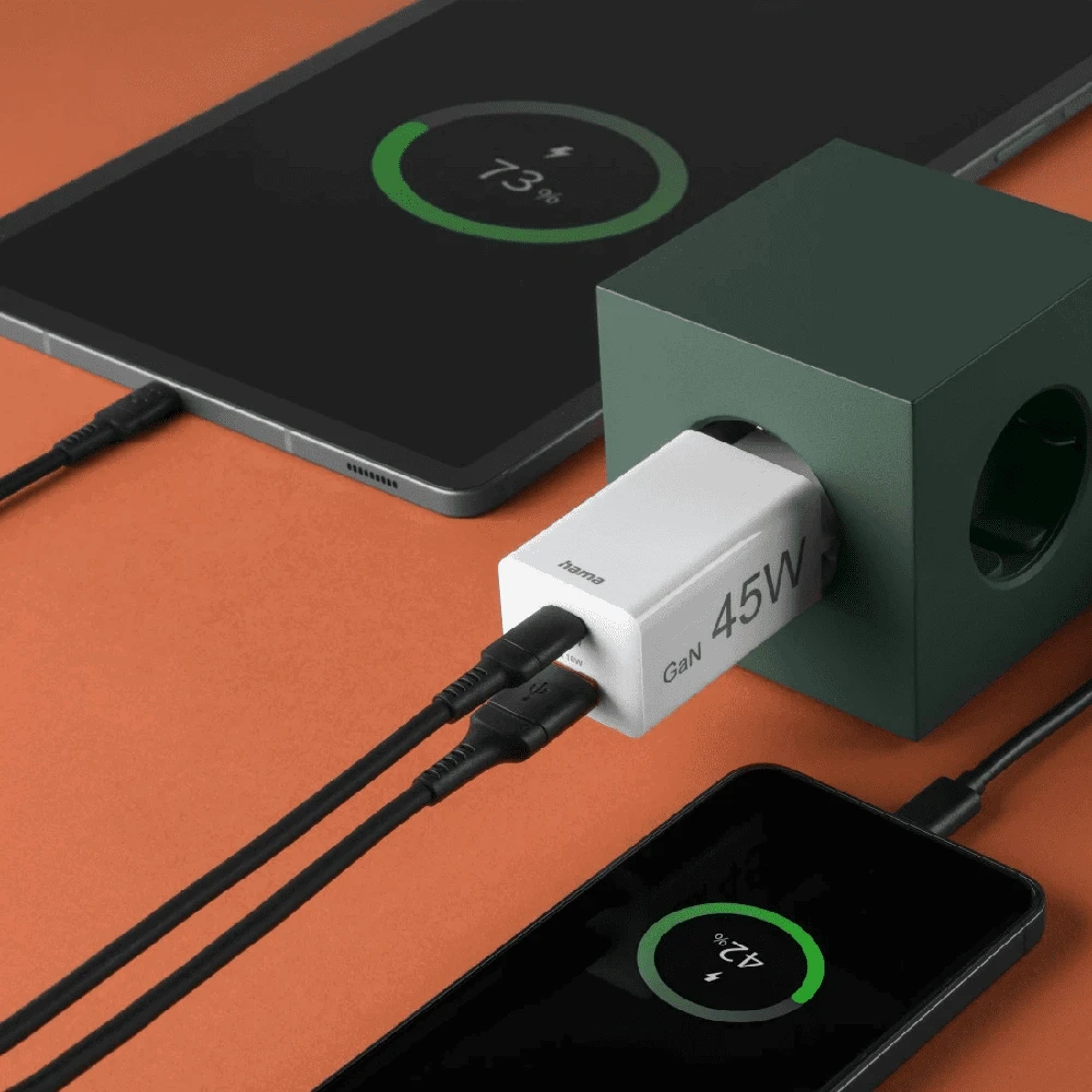 Hama mini GaN 45W PD/QC 1x USB-C, 1x USB-A balta