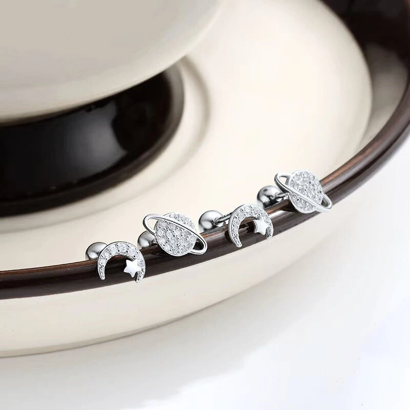 Helix auskarai Saturn