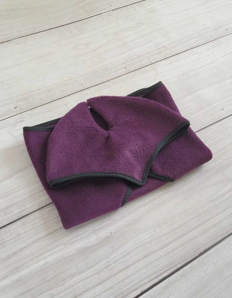 Hobby Horse rinkinys: violetinis pledas ir ausinukai