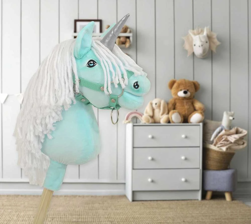Hobby Horse vienaragis ant lazdos mėtinės spalvos su balta karčiene