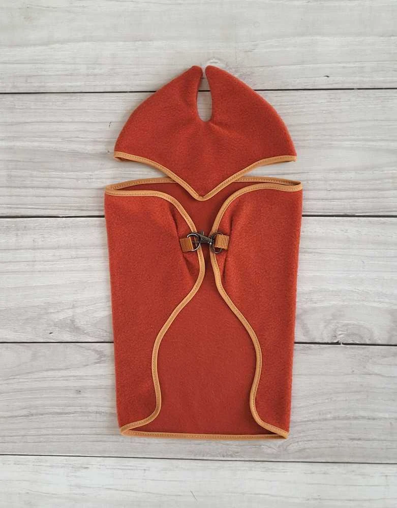 hobby horse: vilnonis apklotas ir ausinukai, rusvi
