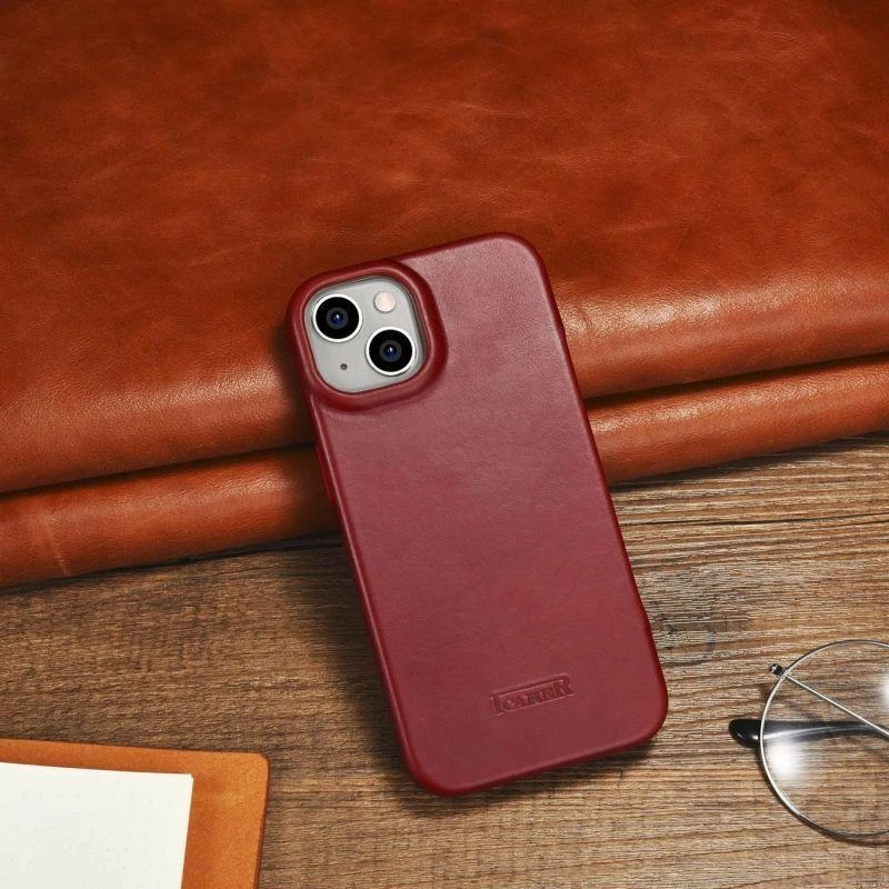 iCarer CE Oil Wax Premium Leather Apple iPhone 14 Plus Magnetic atverčiamas Leather MagSafe dėklas telefonui raudonos spalvos (AKI14220707-RD)