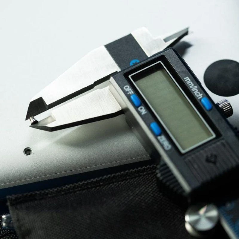 iFixit Digital Caliper, 0.01 mm to 150 mm – juodas, mėlynas