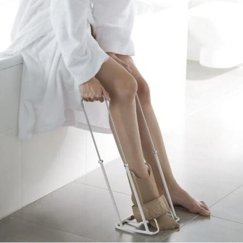 Ilgas įrankis kojinių uždėjimui - SUNDO Adjustable Tights Helper (41-61 cm, 14 cm slot width)
