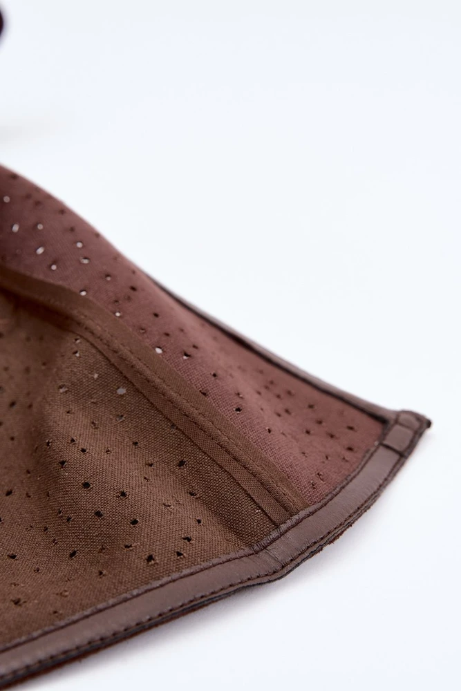 Ilgaauliai batai su storu kulnu, rudi