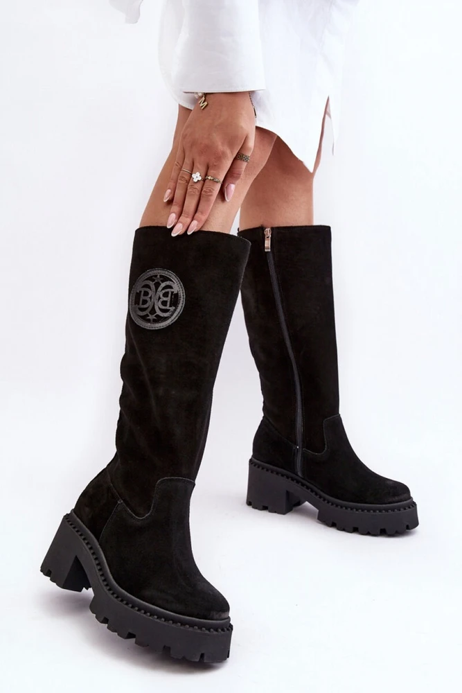 Ilgaauliai batai virš kelių su kulnu Step in style