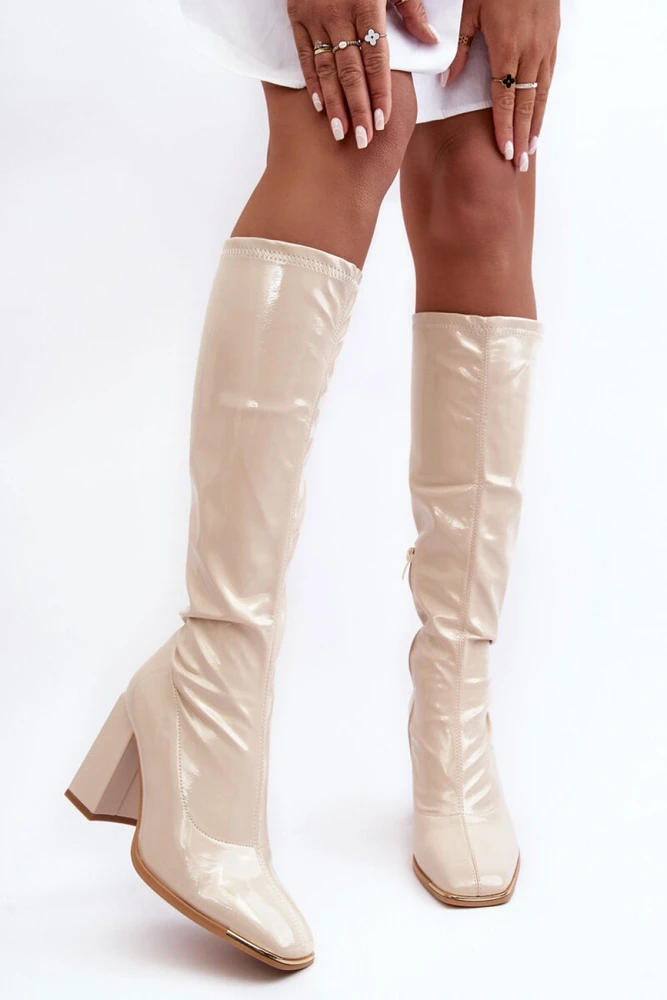 Ilgaauliai batai virš kelių su kulnu Step in style
