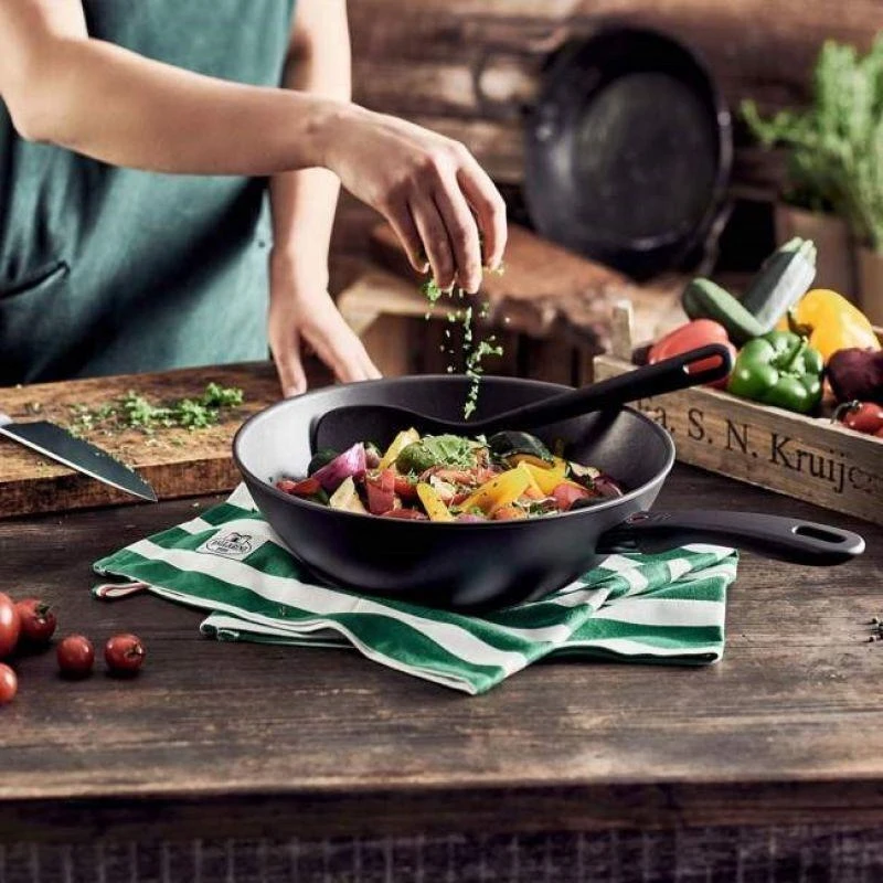Indukcinė „Ballarini Avola“ kepsninė (wok) – 30 cm