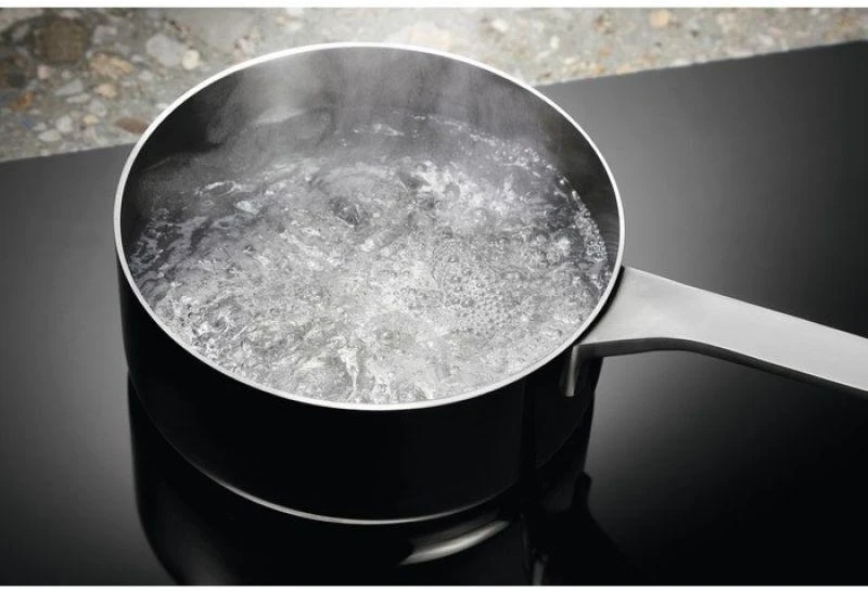 60cm. pločio indukcinė kaitlentė Electrolux LIL61424C