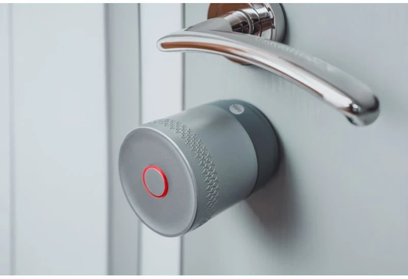 Yale Linus Smart Lock L2 Lite - išmanioji durų spyna Juodas