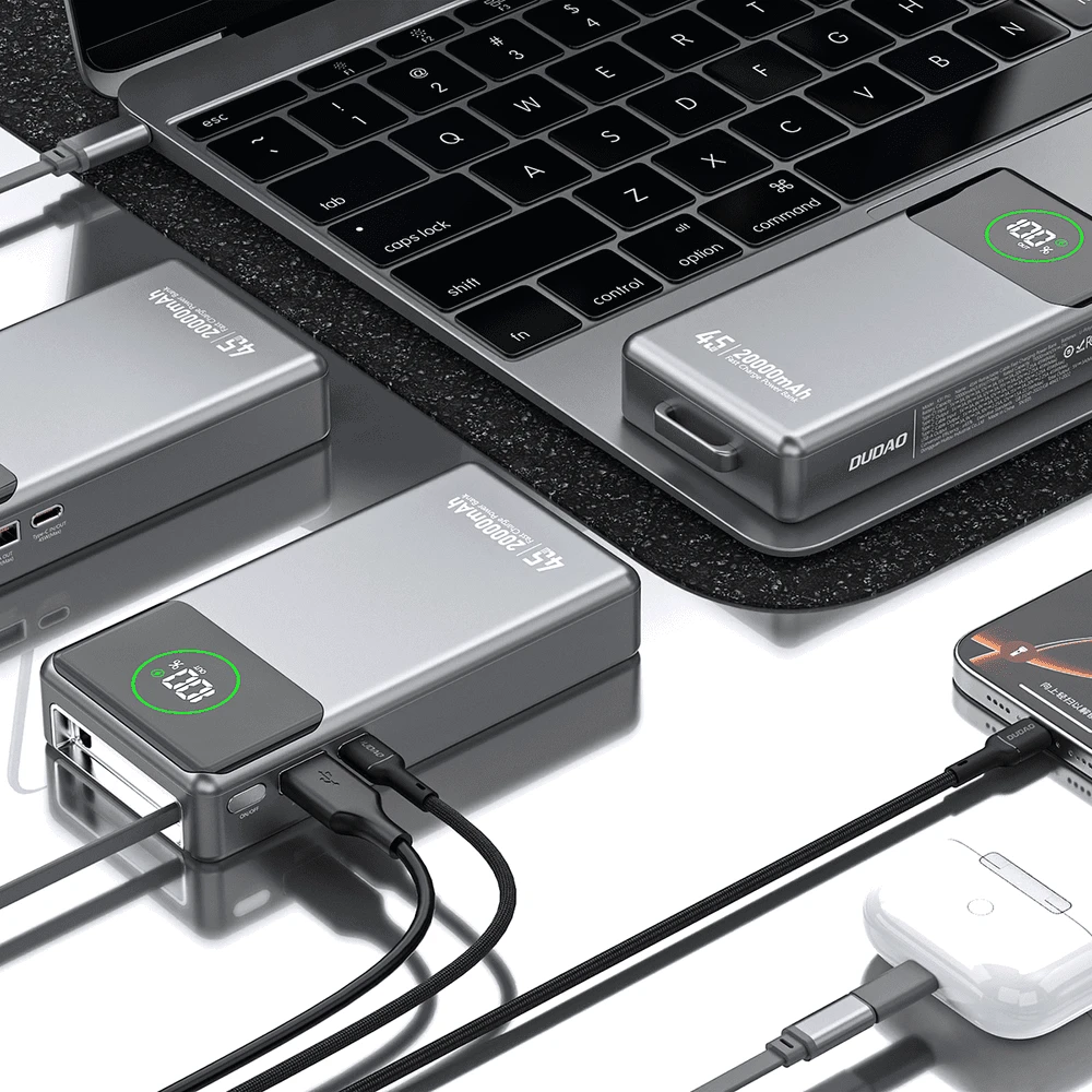 Dudao K31 Pro 45W 20000mAh išorinė baterija su įmontuotu ištraukiamu USB-C laidu – pilkos spalvos