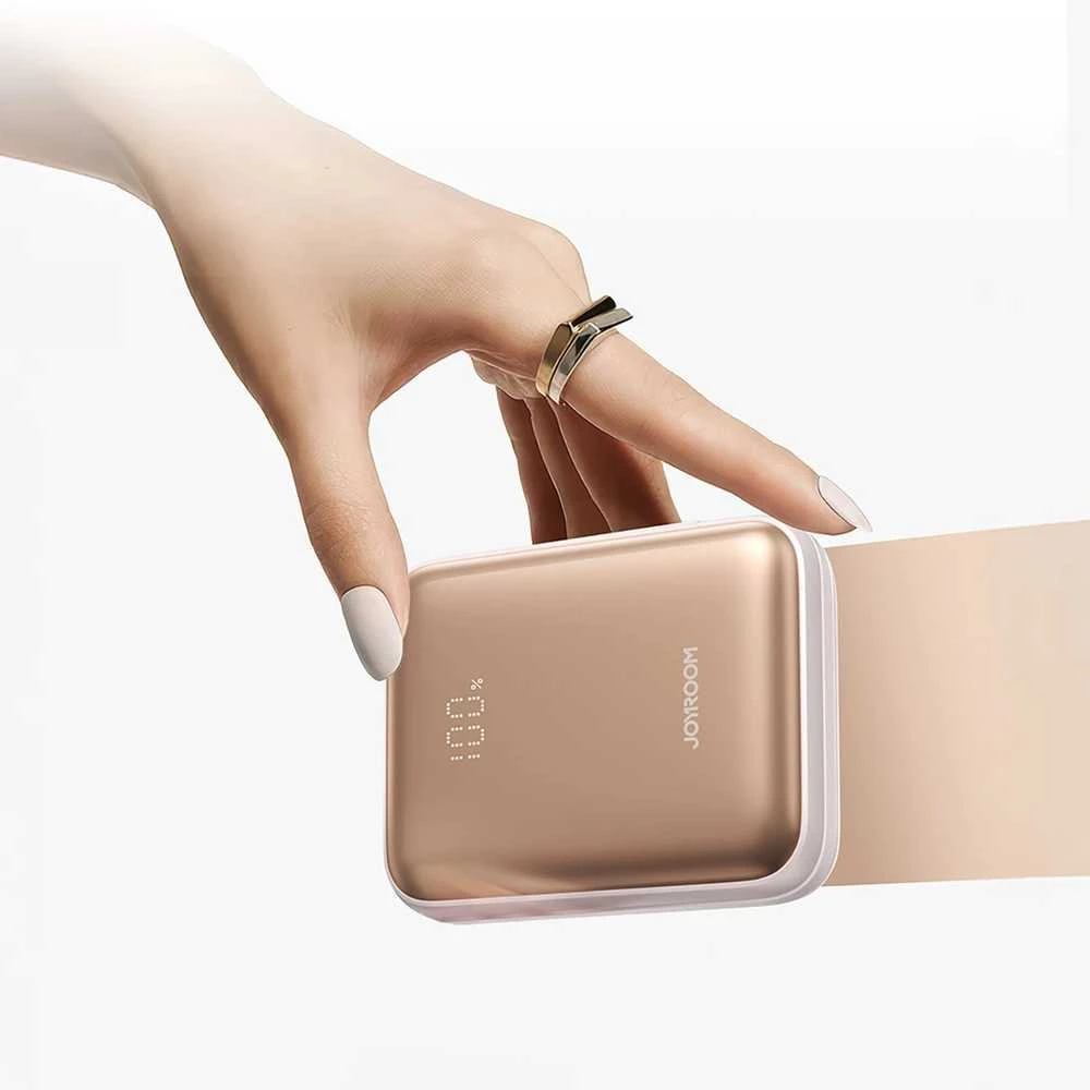 Joyroom JR-PBF27 22.5W 10000mAh Powerbank su dviem integruotais kabeliais – aukso spalvos