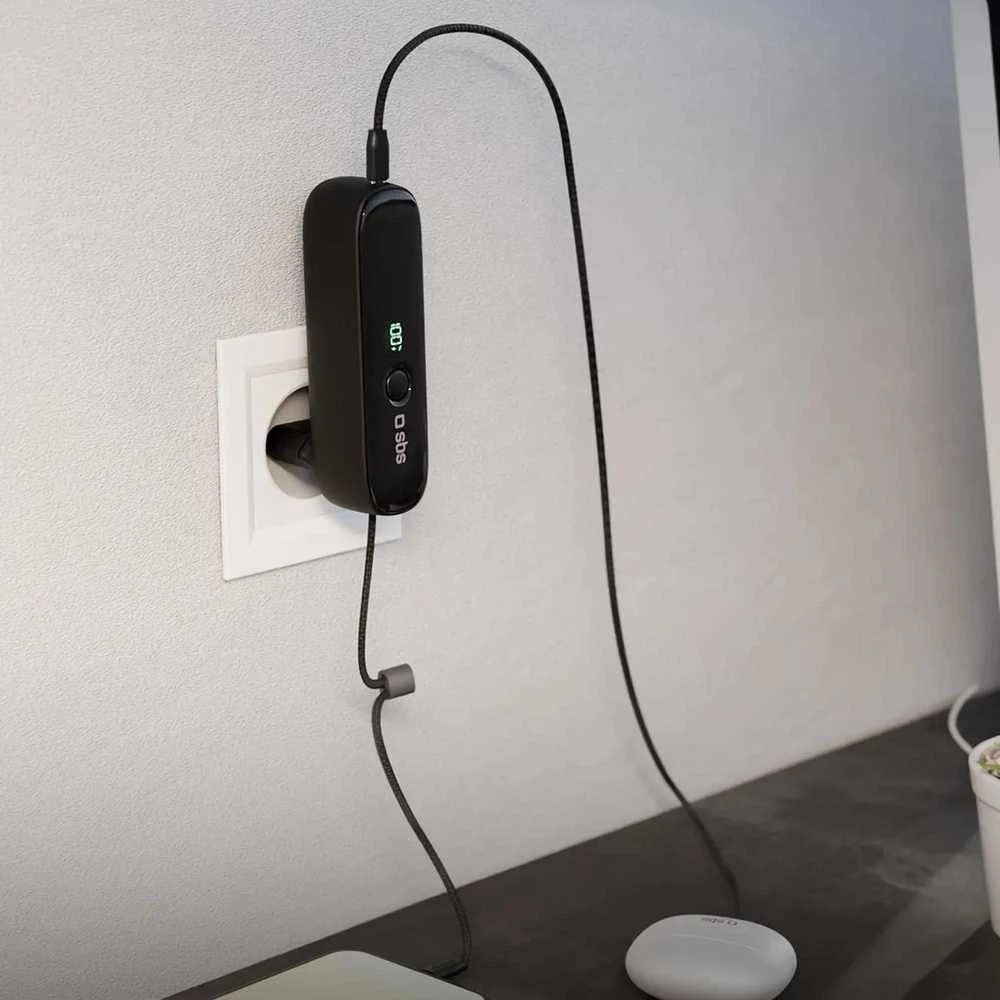 SBS Hybrid PD 20W 5000mAh išorinė baterija su įmontuotu laidu ir sulankstomu kištuku - Juodas