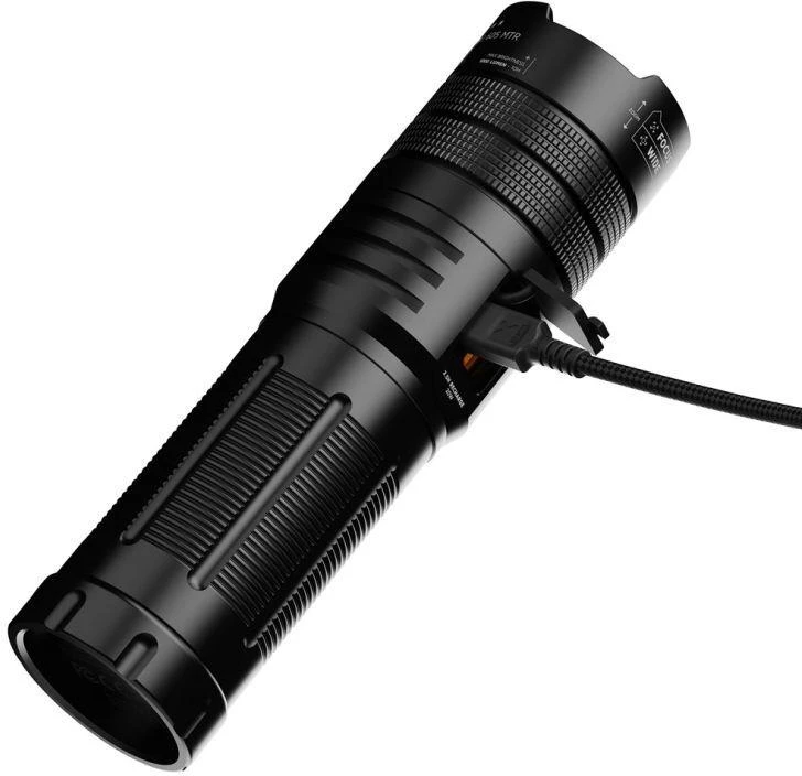 Power bank Xtorm Flashlight 10.500 mAh 20W – juodas