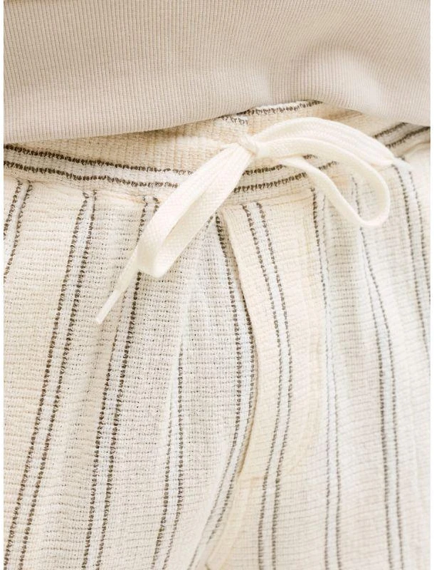 Jack&Jones vyriški dryžuoti šortai JPSTJAIDEN COBA STRIPE JOG SHORTS REG SN 12274413 Antique Baltas Stripes