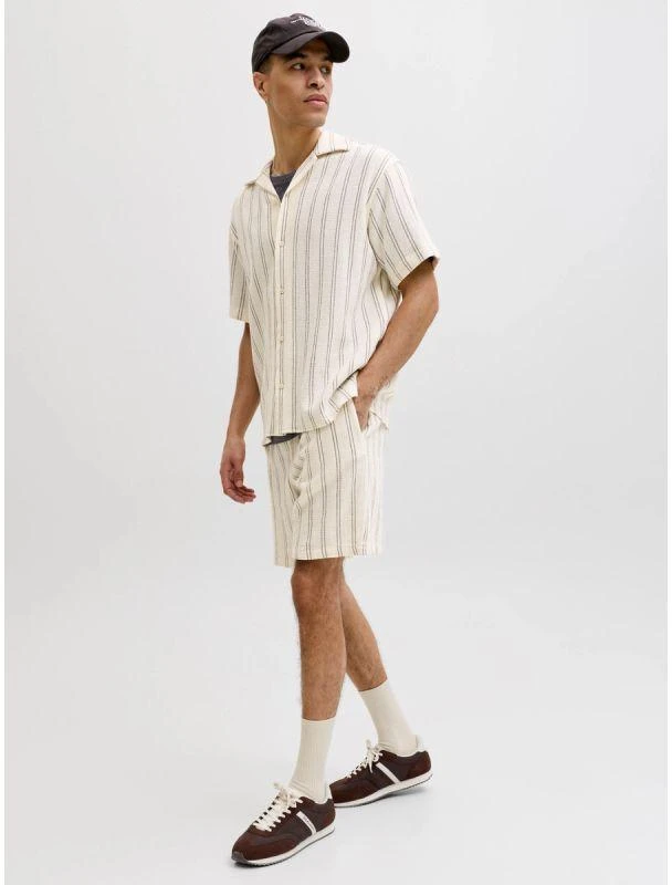 Jack&Jones vyriški dryžuoti šortai JPSTJAIDEN COBA STRIPE JOG SHORTS REG SN 12274413 Antique Baltas Stripes