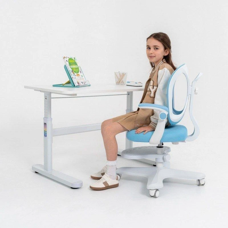 Mark Adler Junior 4.6 Mėlyna swivel chair