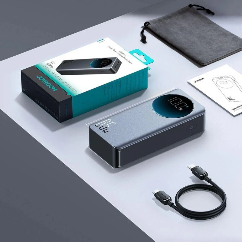 Joyroom JR-PBF05 Pro 30000mAh 65W išorinė baterija (powerbank) su skaitmeniniu ekranu, 2x USB-C, 1x USB-A – Juoda