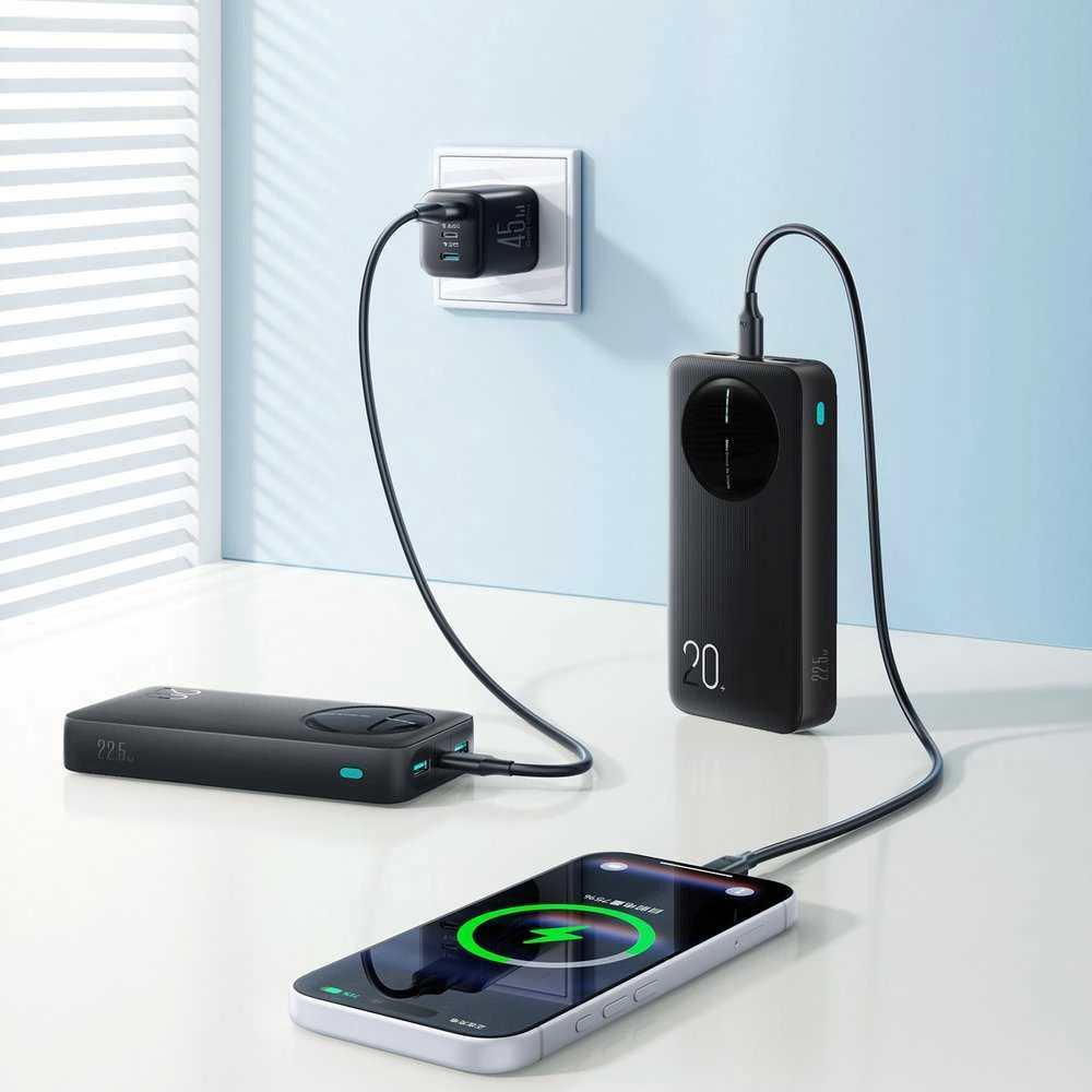 Joyroom JR-PBF14 Pro išorinė baterija 22,5 W 20000 mAh su skaitmeniniu ekranu 2x USB-A 1x USB-C - juoda