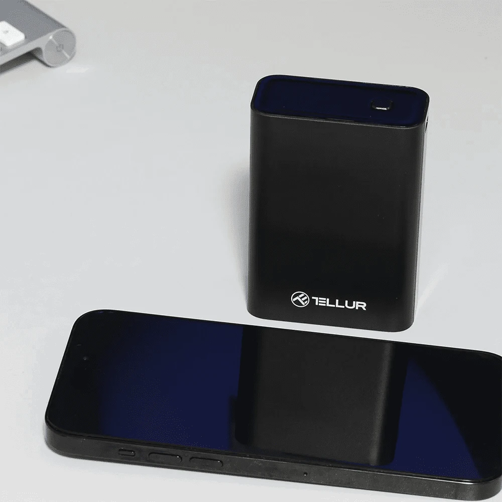 Juoda 20000 mAh išorinė baterija Tellur PD702 Compact Pro