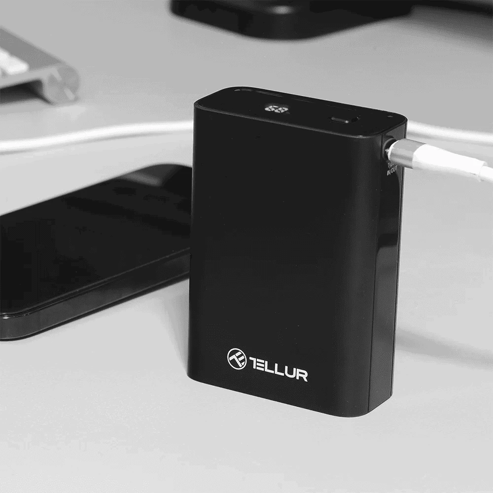 Juoda 20000 mAh išorinė baterija Tellur PD702 Compact Pro