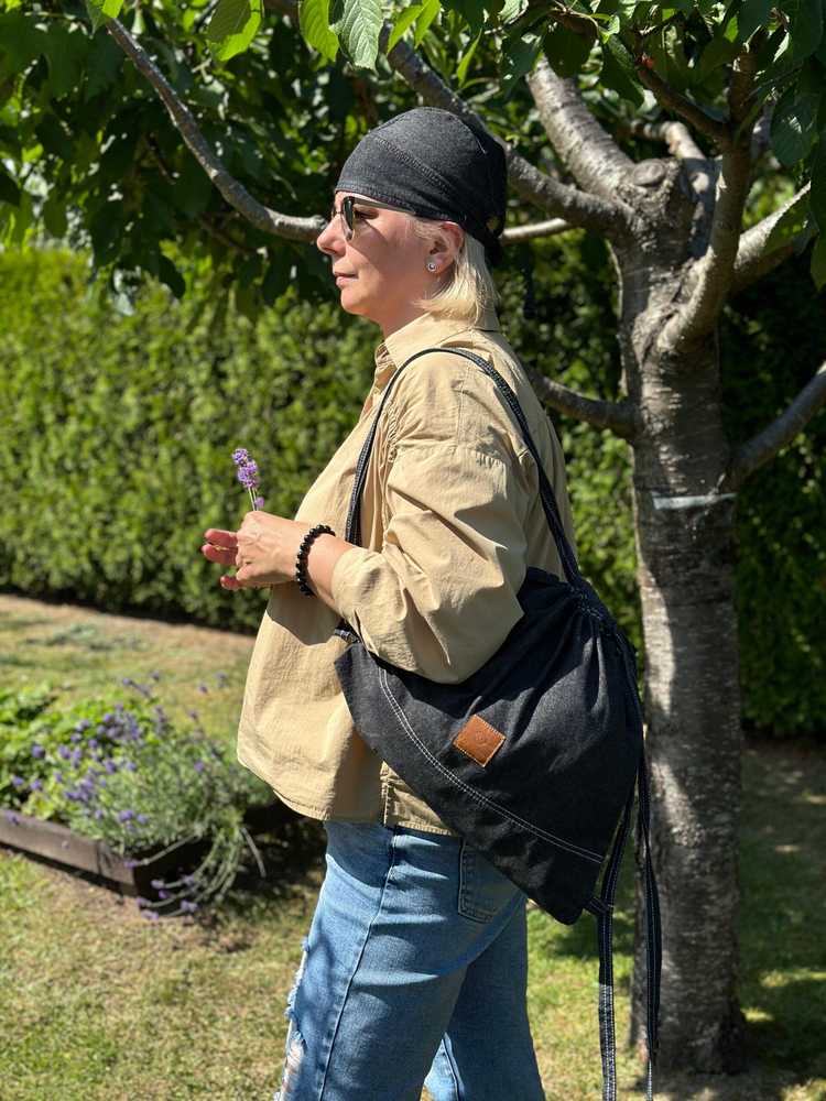 Kepurė Juoda kepuraitė - skarelė, džinsinė bandana universali.