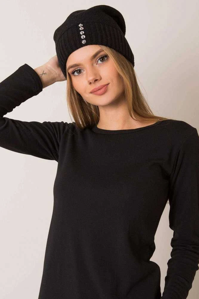Juoda kepurė