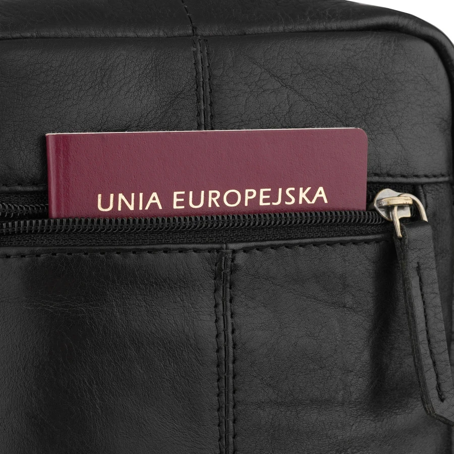 Juoda, miejska listonoszka vyriška ze skóry naturalnej zamykana suwakiem - Peterson